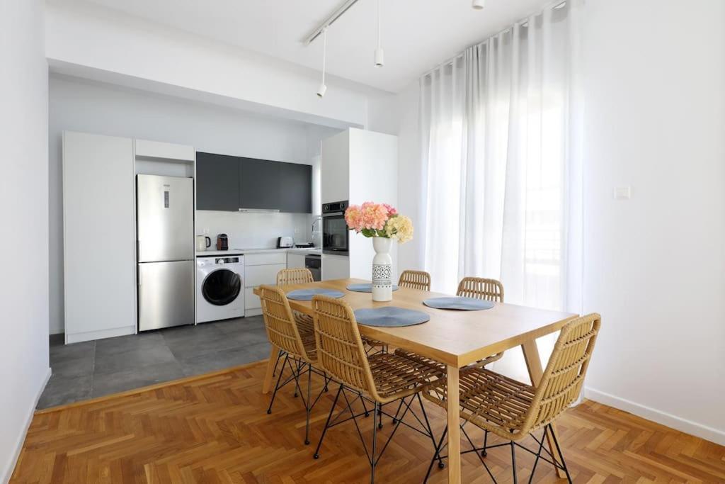 Blue Delta Apartment Palaio Faliro Атина Екстериор снимка