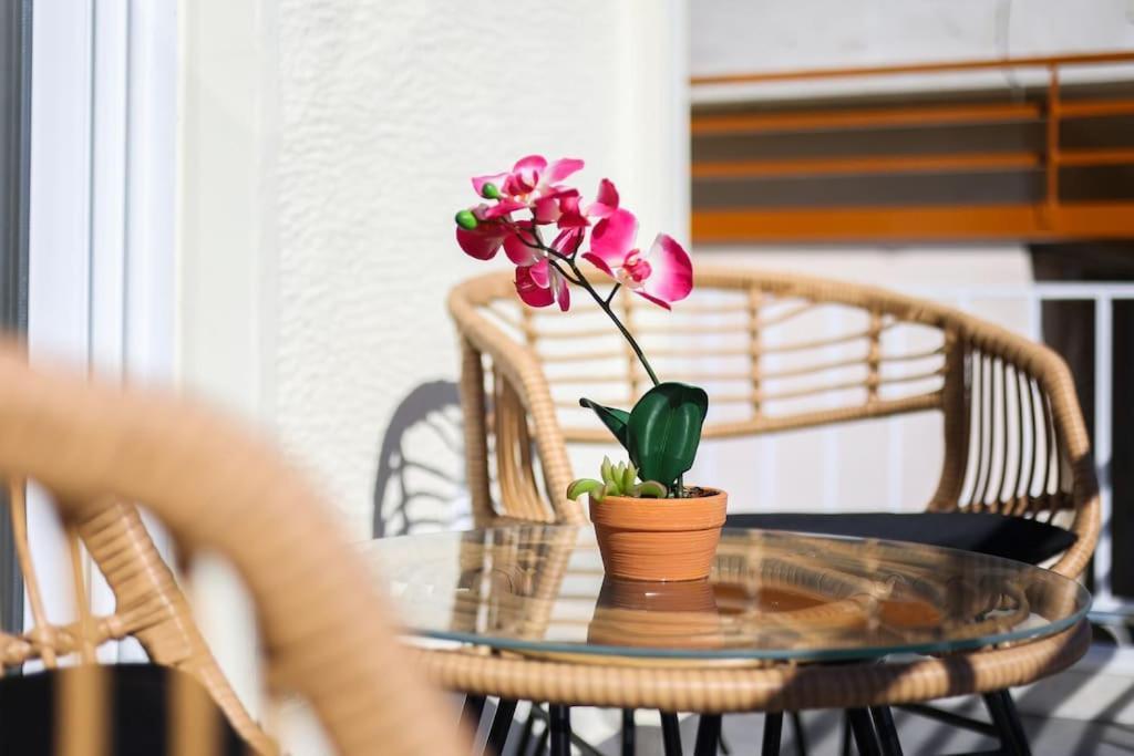 Blue Delta Apartment Palaio Faliro Атина Екстериор снимка