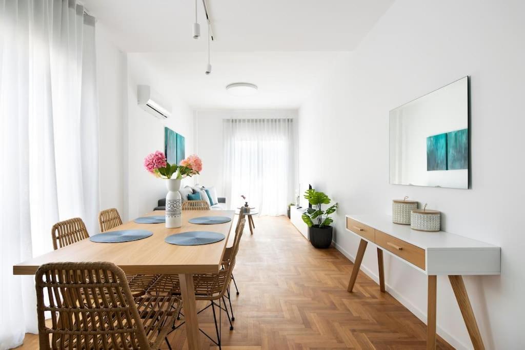 Blue Delta Apartment Palaio Faliro Атина Екстериор снимка